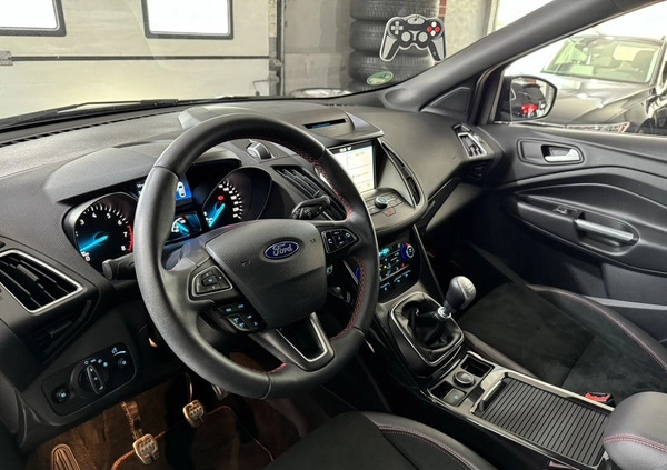 Ford Kuga cena 70500 przebieg: 104000, rok produkcji 2018 z Łęczna małe 529